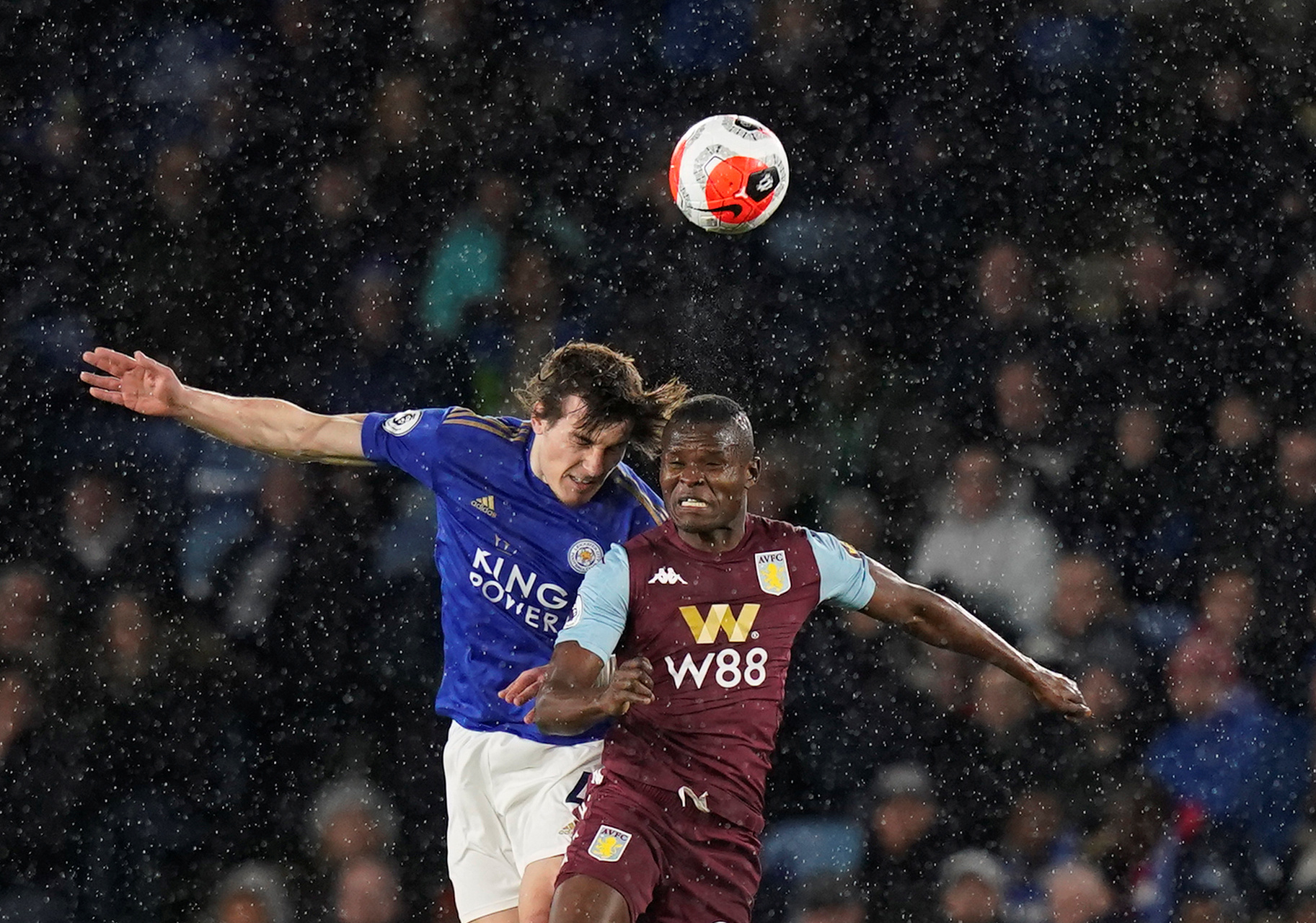 早年间他屡 早年间他屡